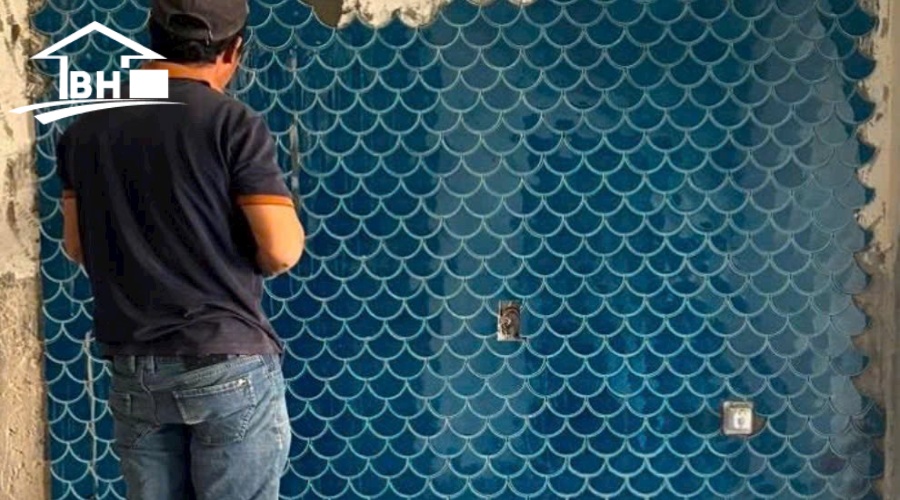 Hướng dẫn thi công gạch mosaic vảy cá đúng kỹ thuật