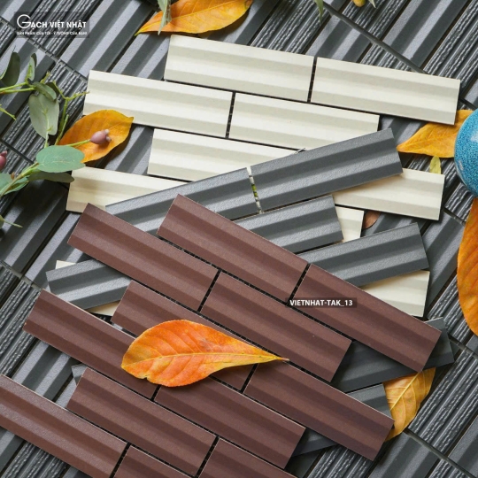 Gạch Việt Nhật -TAK_135 – Hiệu Ứng Gợn Sóng 3D Mang Thiên Nhiên Vào Không Gian Sống