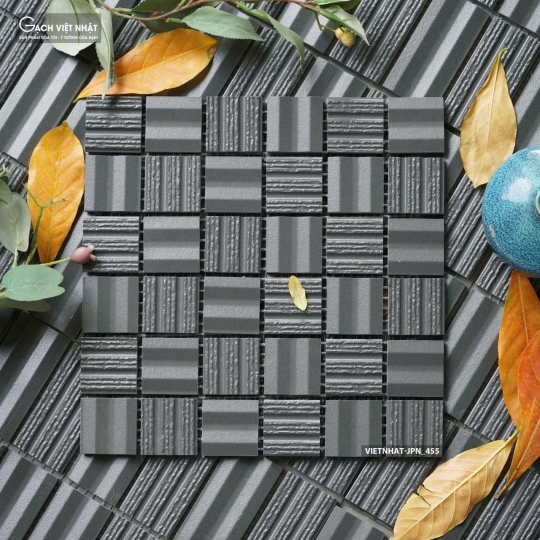 Gạch Việt Nhật JPN_455 – Nghệ Thuật Thẩm Mỹ Từ Sự Kết Hợp Của Những Viên Chip Mosaic