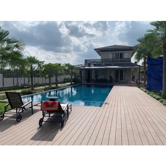 Gạch Vỉ Việt Nhật SHC 7202 Dán Mặt Tiền Biệt Thự Cao Cấp