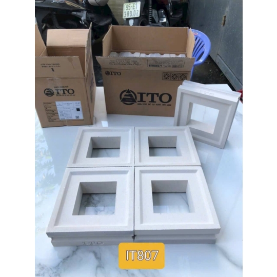 Gạch Bông Gió Ito 807 – Ô Thoáng Vuông Tối Giản Cho Không Gian “Có Gió” Bhhometiles