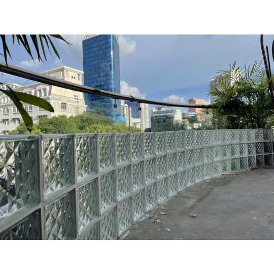 Gạch Kính Lấy Sáng Vân Mây