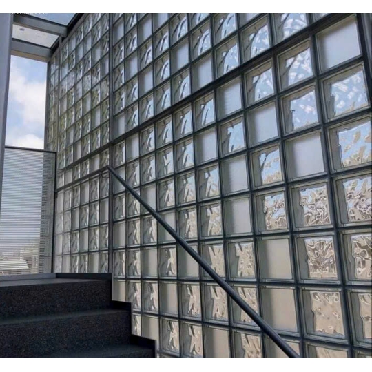 Gạch Kính Lấy Sáng Kim Cương