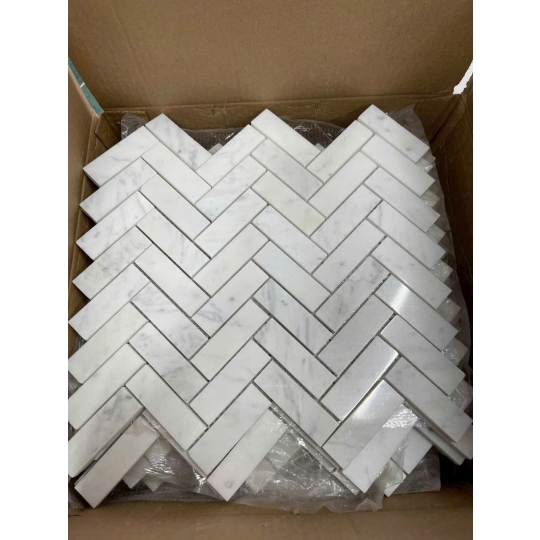 Gạch Mosaic Đá Tự Nhiên Xương Cá XC28 – Tinh Tế Trong Từng Đường Ghép