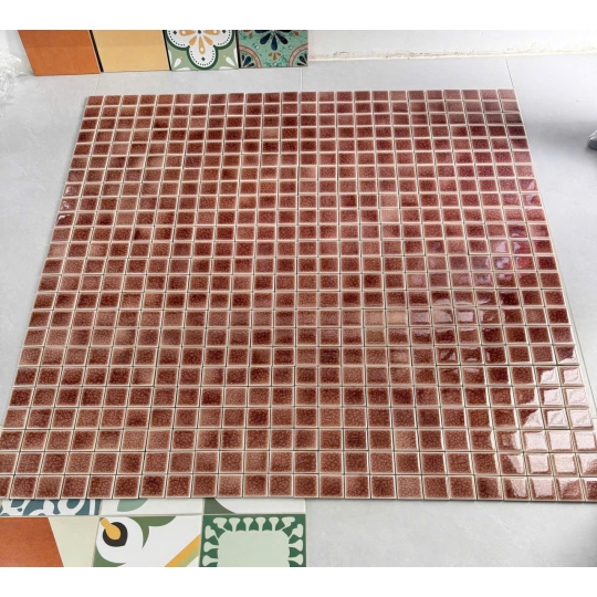 🍂 Gạch Mosaic Men Rạn 2 Lớp MHG933 – Dấu Ấn Thủ Công Trong Không Gian Hiện Đại