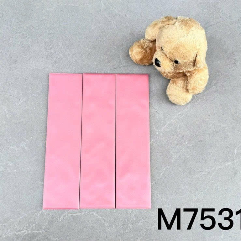 Gạch thẻ hồng pastel 75x300mm – Chill, sáng và dễ thương AQUA 75316C
