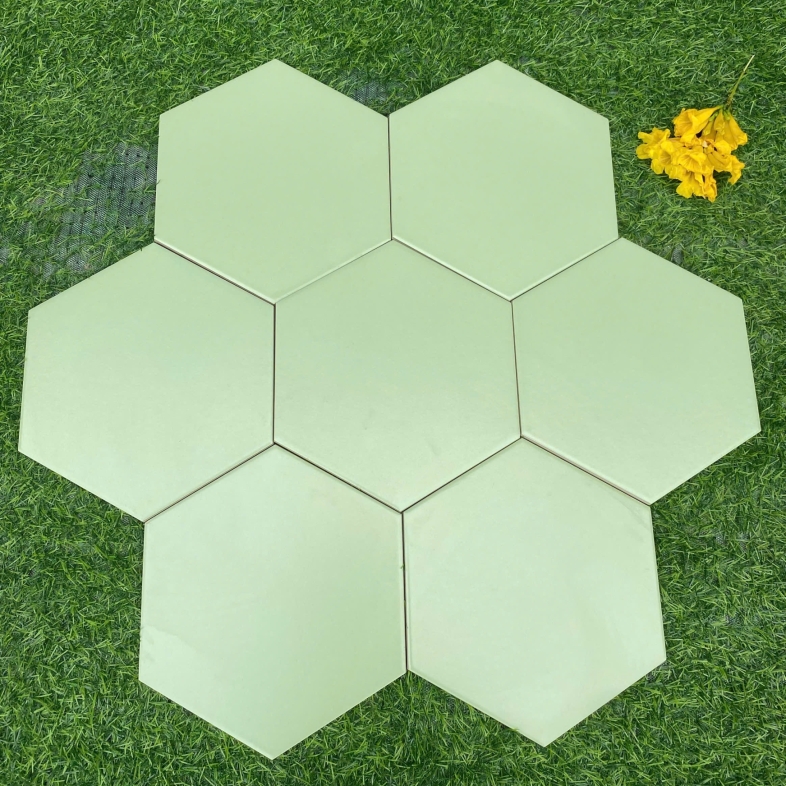 💚 GẠCH LỤC GIÁC 20x23cm XANH LÁ NON – MÀU XANH CỦA SỰ BÌNH YÊN BHHOMETILES