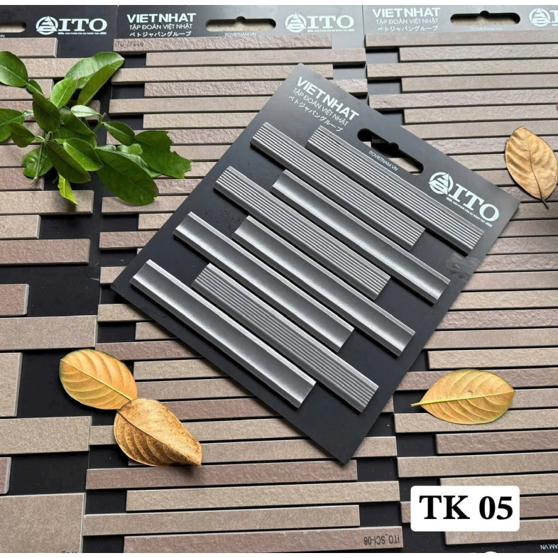 Gạch Thanh Đũa ITO TK 245x325mm Kết Hợp Họa Tiết Lõm & Sọc – Tạo Sắc Thái Độc Đáo Cho Mặt Tiền